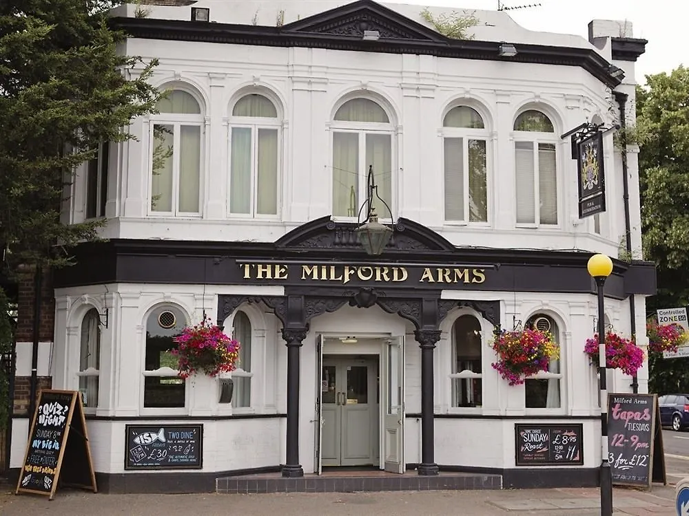 The Milford Arms Hotel Hounslow Inn